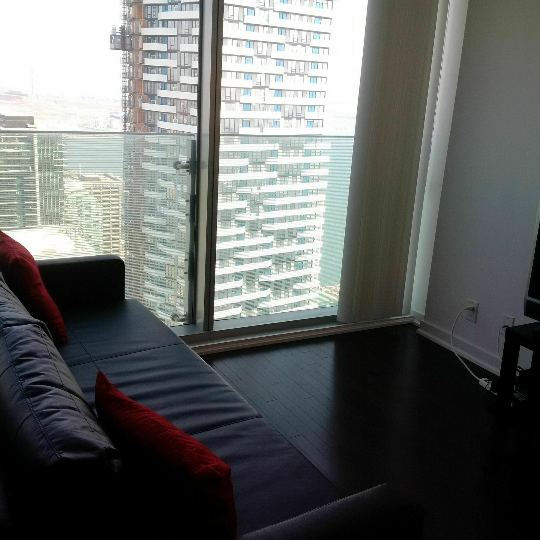 Trinity Suites - Condo On York Street تورونتو المظهر الخارجي الصورة